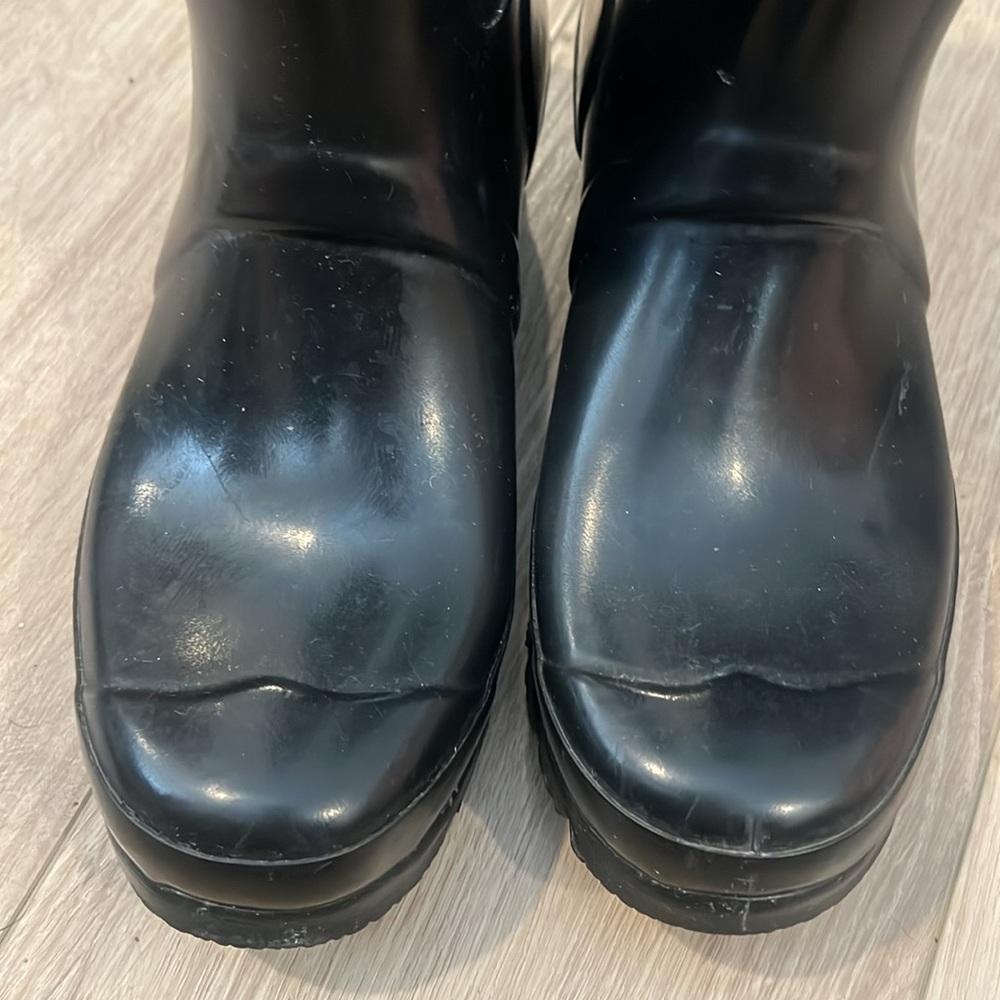 Hunter Original Gloss Women's Black Short Rain Boots - Picture 9 of 10